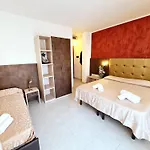 Laura Ξενοδοχείο Cesenatico