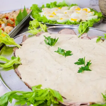 Laura فندق تْشيزيناتيكو